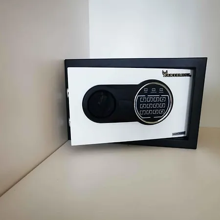 In - Balaton 51094 Шиофок