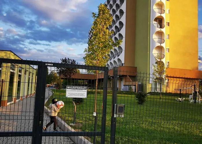 In - Balaton 51094 * שיופוק